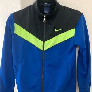 Nike Jacket Boys size Med